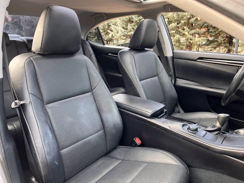 Used 2016 Lexus ES 350 image 39