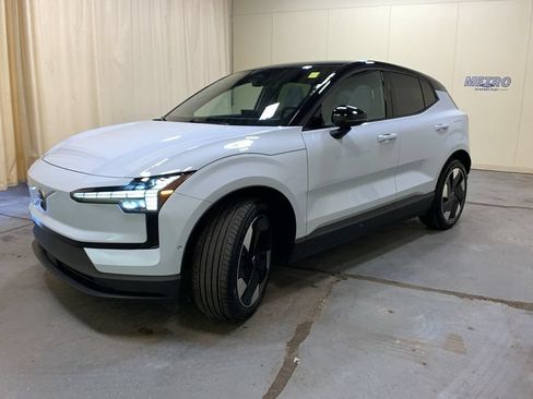 Used 2025 Volvo EX30 Ultra w/ Climate Package AWD/4WD image 7
