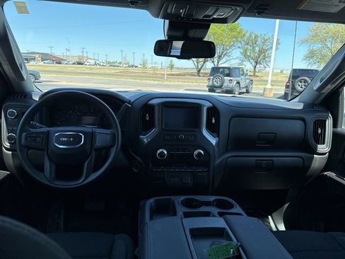 Used 2025 GMC Sierra 2500 Pro w/ Convenience Package image 13