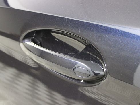 Used 2023 BMW 540i w/ Executive Package image 25