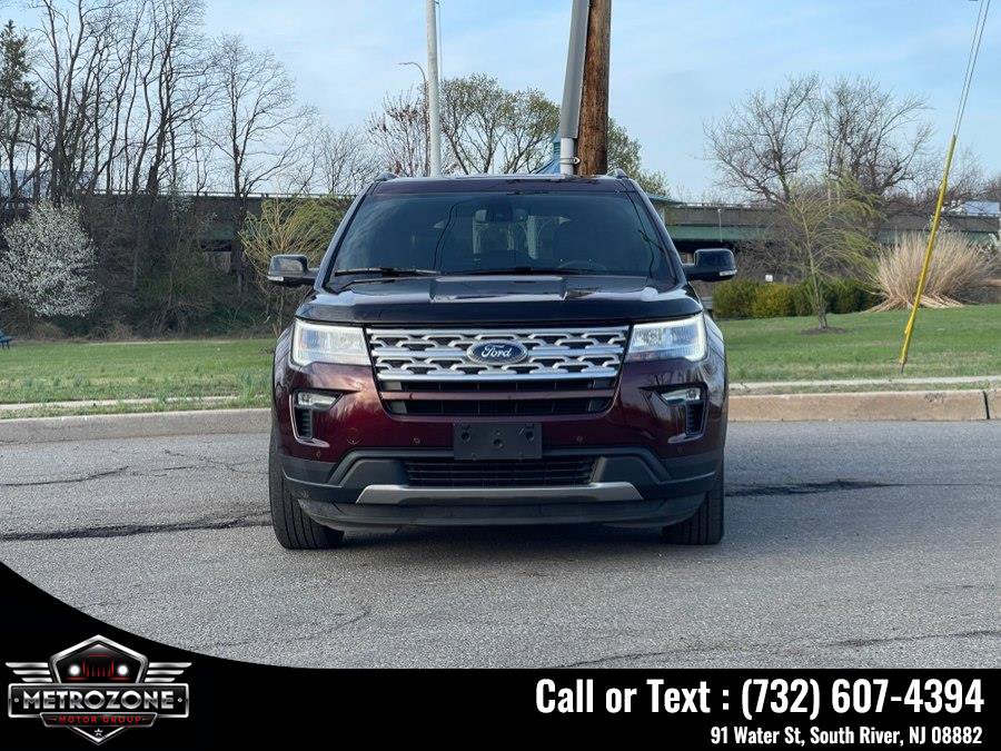 Used 2018 Ford Explorer XLT w/ Equipment Group 202A AWD/4WD image 32