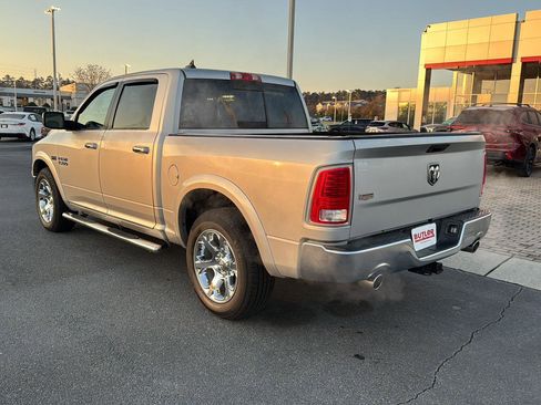 Used 2016 RAM 1500 Laramie w/ Convenience Group image 4