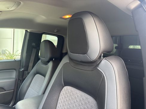 Used 2016 Chevrolet Colorado Z71 image 36