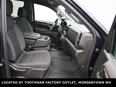 Used 2022 Chevrolet Silverado 1500 RST image 7