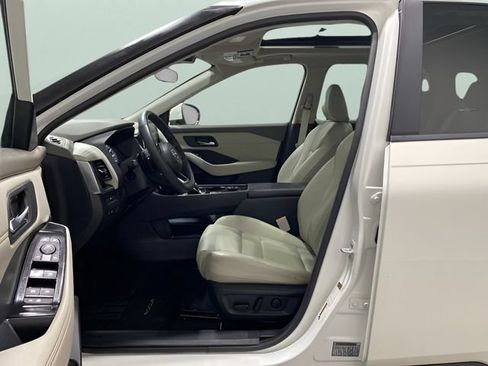Certified 2023 Nissan Rogue SV w/ SV Premium B Package AWD/4WD image 11