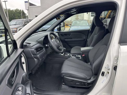 Used 2025 Subaru Forester Premium w/ Protection Package (1PH) AWD/4WD image 15