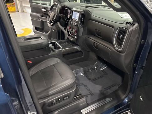 Used 2021 Chevrolet Silverado 1500 LTZ w/ Technology Package AWD/4WD image 35