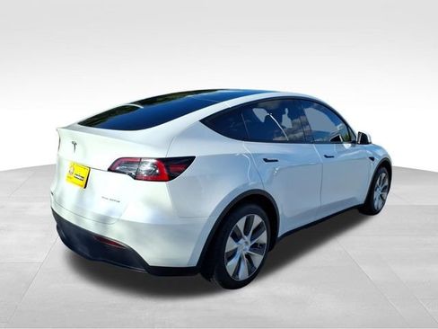 Used 2023 Tesla Model Y Long Range AWD/4WD image 12