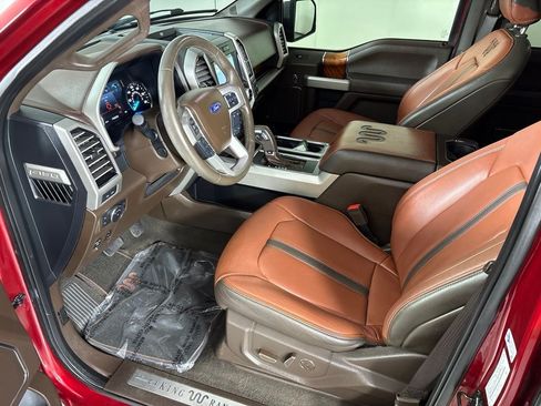Used 2018 Ford F150 King Ranch w/ Equipment Group 601A Luxury AWD/4WD image 28
