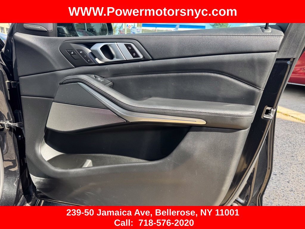 Used 2020 BMW X5 M50i w/ Executive Package AWD/4WD image 26