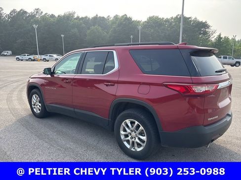 Used 2020 Chevrolet Traverse LT FWD image 5