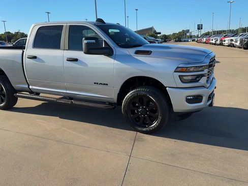 Used 2026 RAM 2500 Big Horn AWD/4WD image 9