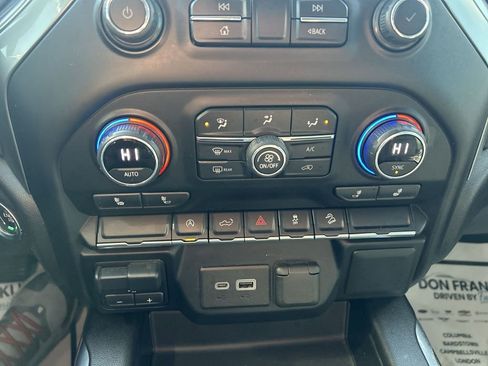 Used 2021 Chevrolet Silverado 1500 LT Trail Boss image 24