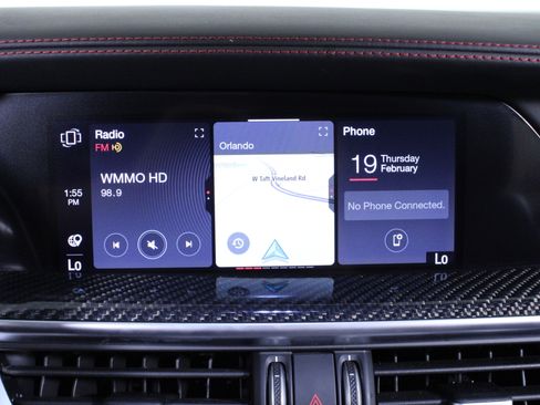 Used 2023 Alfa Romeo Stelvio Estrema image 31