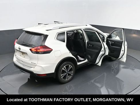 Used 2020 Nissan Rogue SV w/ Premium Package image 24