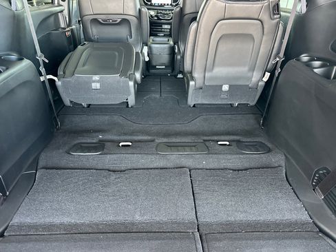 New 2026 Chrysler Pacifica Select image 16