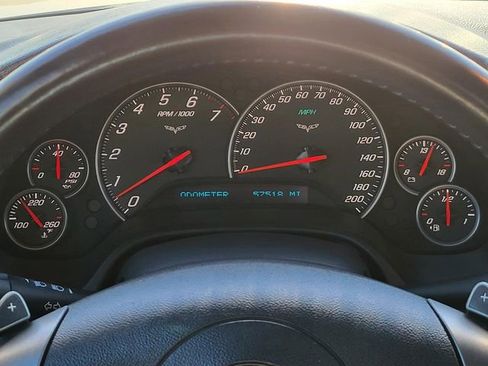 Used 2006 Chevrolet Corvette Convertible w/ Preferred Equipment Group image 22