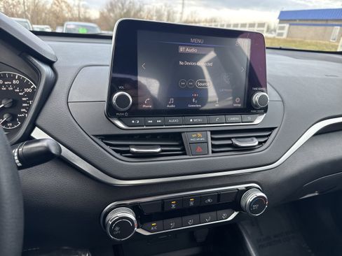 Used 2021 Nissan Altima 2.5 SV image 16