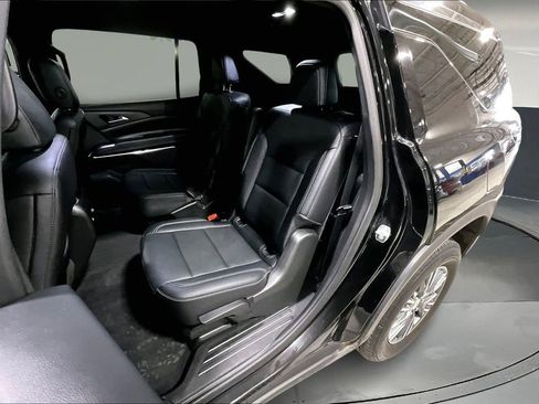 Certified 2025 Chevrolet Traverse LT image 23