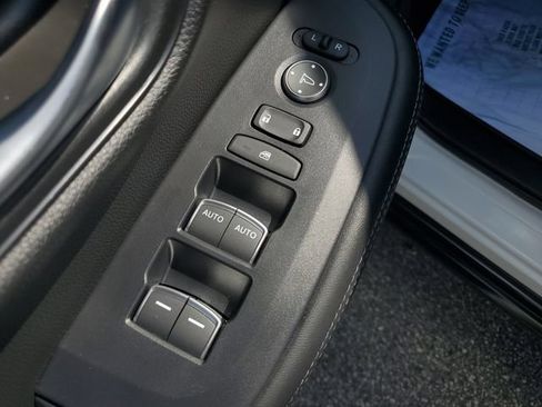 Used 2025 Honda HR-V EX-L image 21