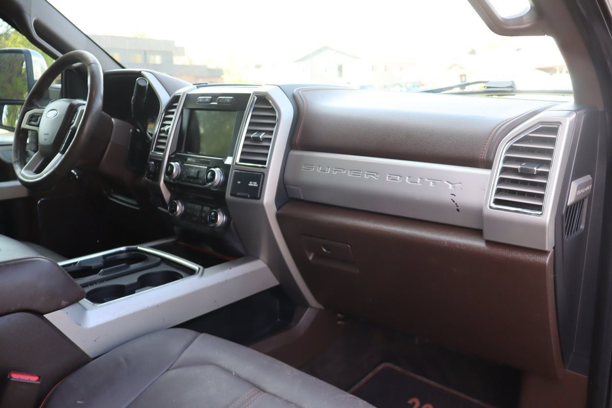 Used 2017 Ford F250 King Ranch w/ Chrome Package AWD/4WD image 16