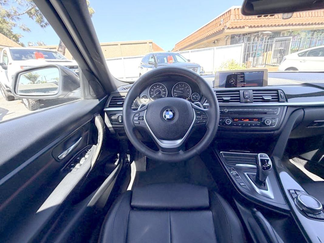Used 2014 BMW 328i xDrive Wagon AWD/4WD image 29