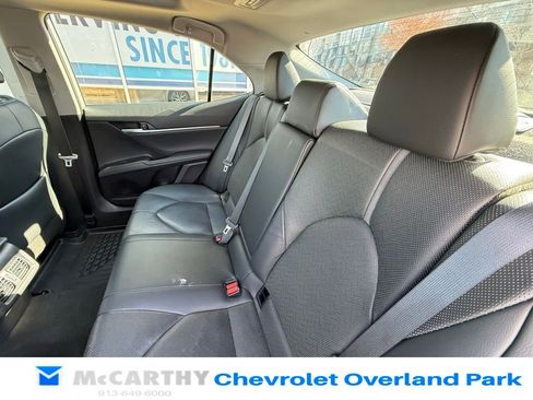 Used 2024 Toyota Camry XLE w/ Navigation Package image 9