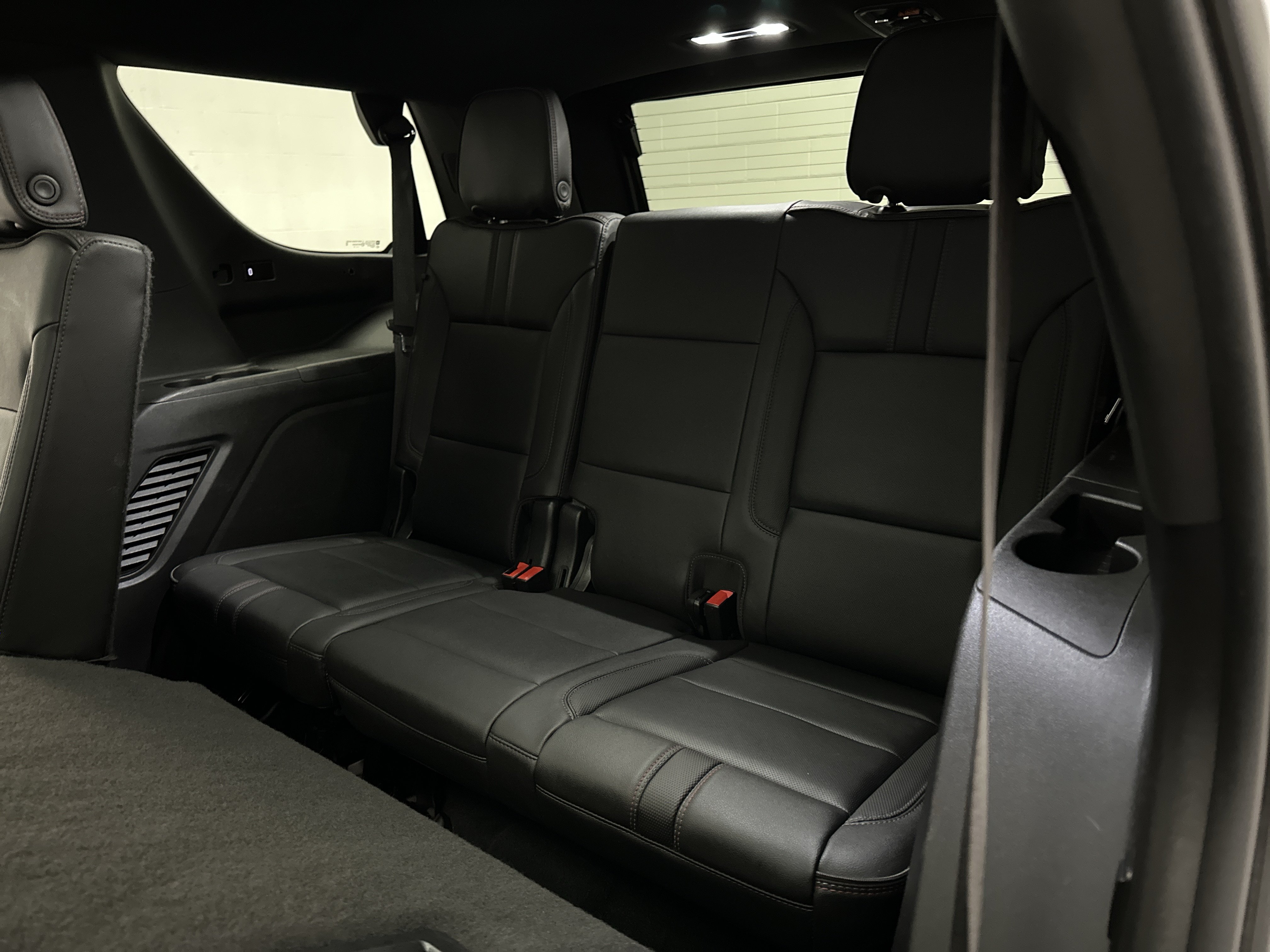 Used 2022 Chevrolet Tahoe RST w/ Luxury Package AWD/4WD image 26