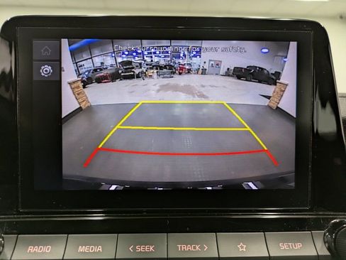 Certified 2022 Kia Forte LXS image 12