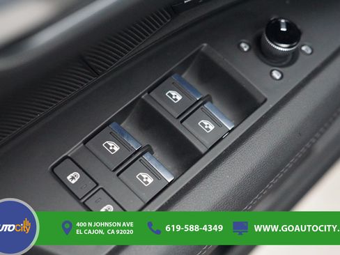 Used 2022 Audi e-tron GT Premium Plus AWD/4WD image 19