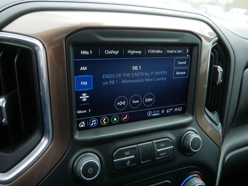 Used 2022 Chevrolet Silverado 3500 High Country AWD/4WD image 38