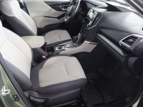 Used 2021 Subaru Forester Premium AWD/4WD image 23