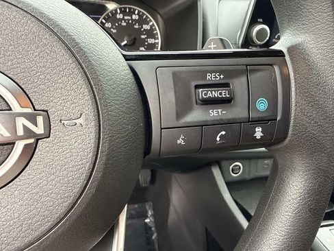 Used 2023 Nissan Rogue SV AWD/4WD image 37