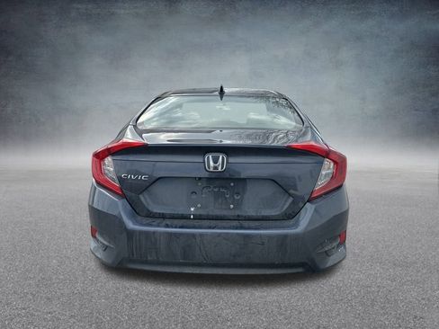 Used 2018 Honda Civic EX image 4