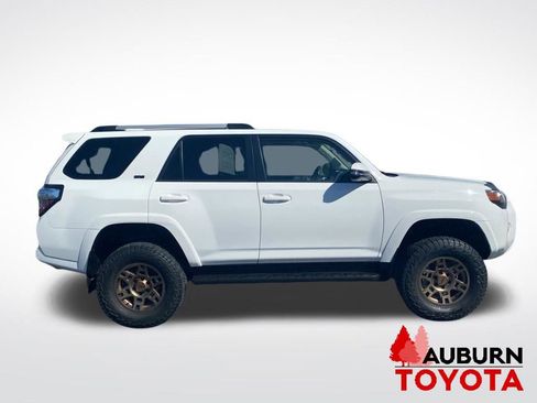 Used 2022 Toyota 4Runner SR5 Premium w/ Moonroof Package AWD/4WD image 7