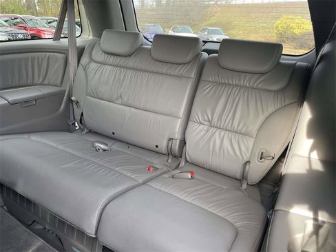 Used 2010 Honda Odyssey EX-L image 12