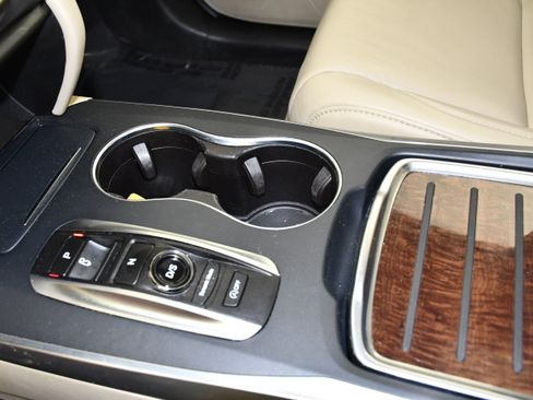 Used 2020 Acura MDX SH-AWD image 34