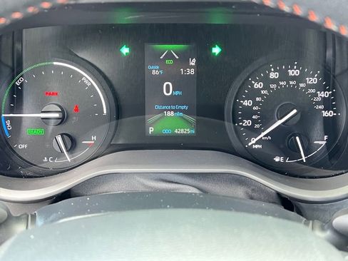 Used 2022 Toyota Sienna XSE image 26