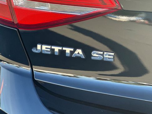 Used 2015 Volkswagen Jetta SE image 21