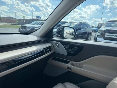 Used 2022 Lincoln Aviator Reserve w/ Equipment Group 201A image 21