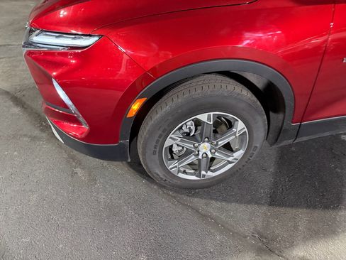 Certified 2024 Chevrolet Blazer LT w/ Convenience Package image 2