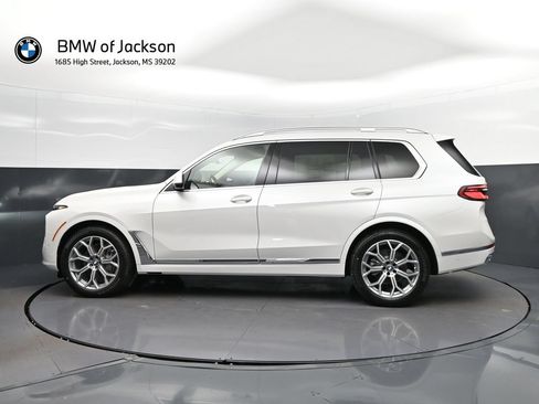 New 2027 BMW X7 xDrive40i w/ Executive Package AWD/4WD image 4