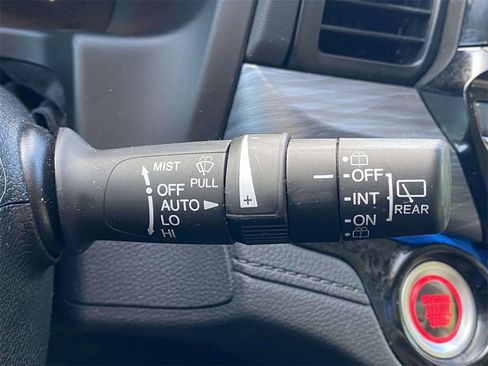 Used 2025 Honda Odyssey Elite image 23