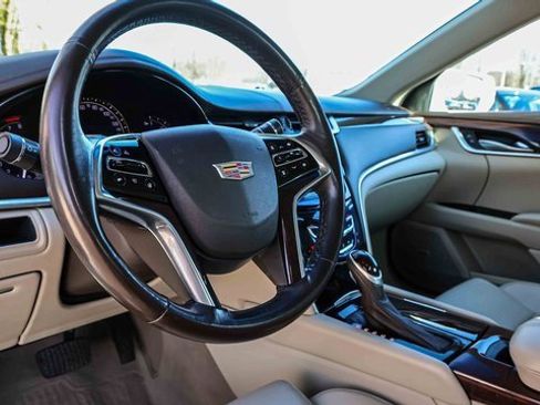 Used 2017 Cadillac XTS Luxury image 7