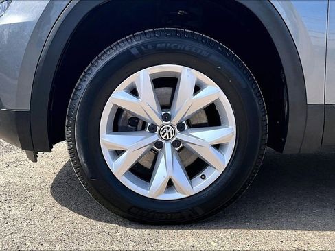 Used 2019 Volkswagen Atlas SE w/ Towing Package AWD/4WD image 12