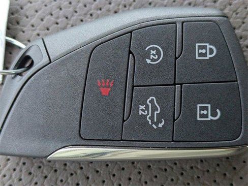 New 2025 GMC Sierra 2500 Denali w/ Denali Reserve Package image 36