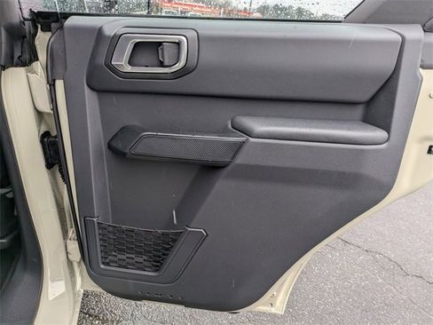 New 2025 Ford Bronco 4-Door image 32