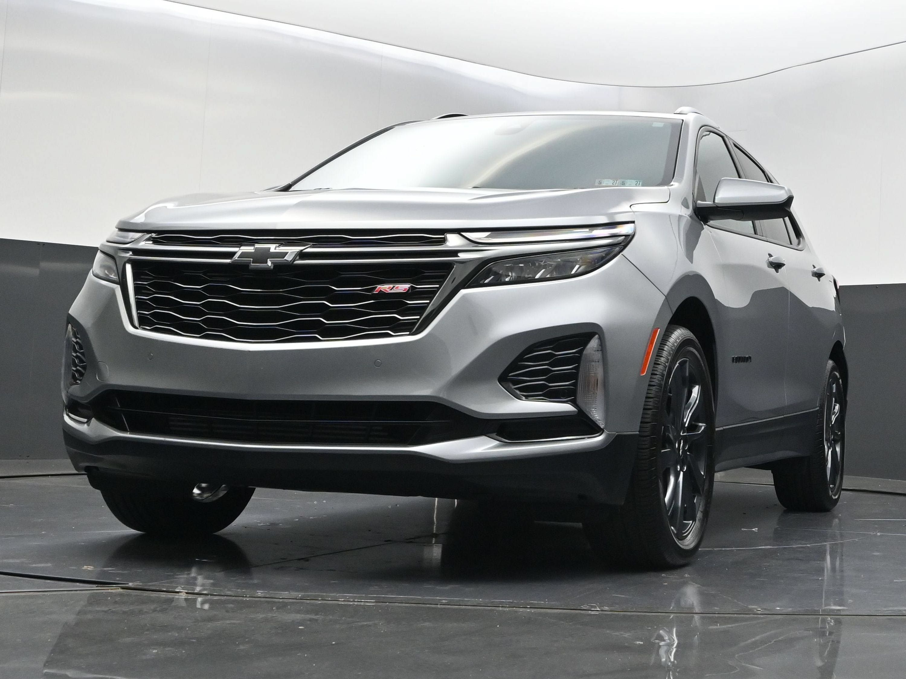 Certified 2023 Chevrolet Equinox RS FWD image 41