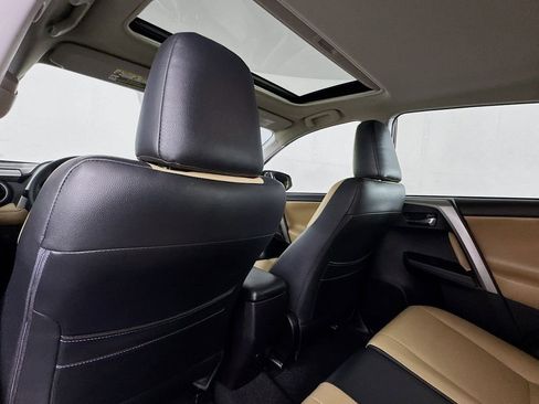 Used 2018 Toyota RAV4 XLE image 18