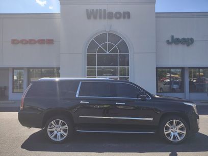 Used 2017 Cadillac Escalade ESV Luxury
